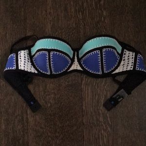 Triangl Bikni top